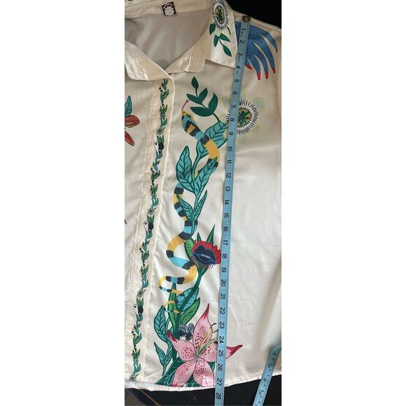 Satin blouse with Sophisticated Print - Picture 10 of 11